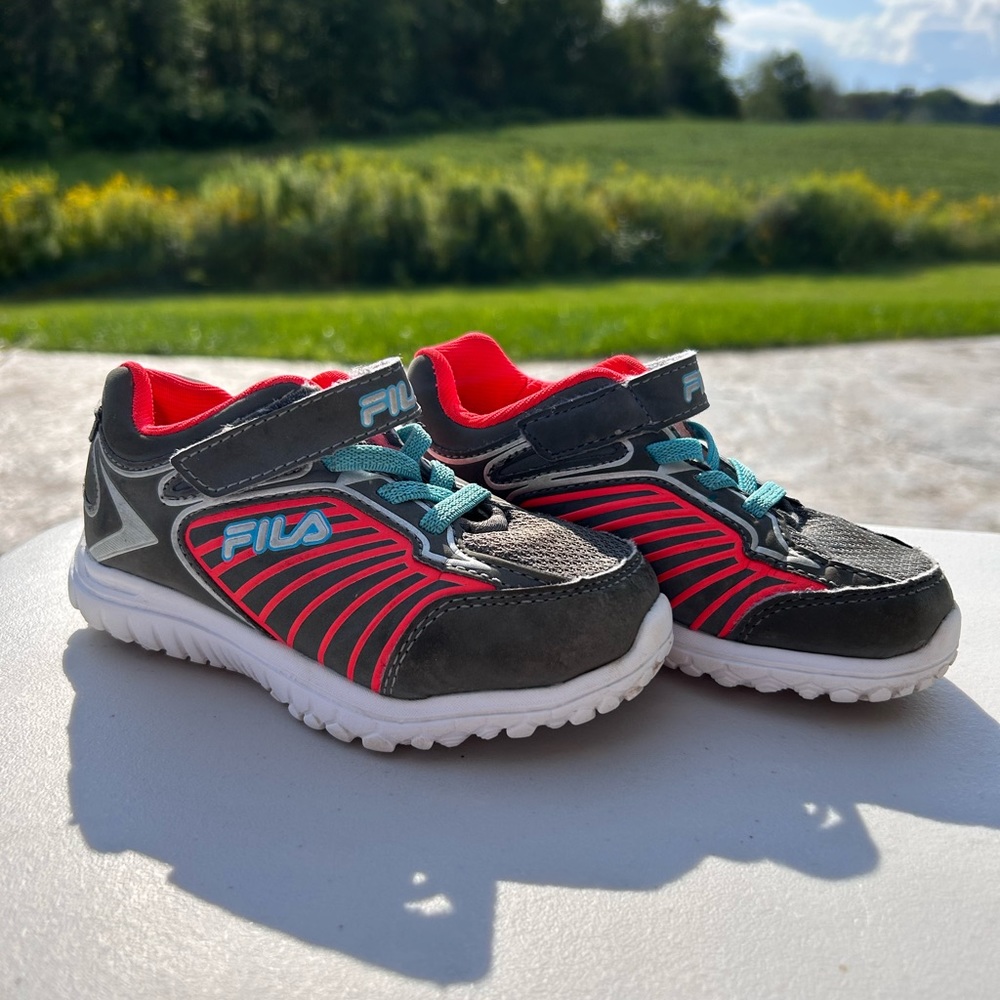 Fila Rocket Fueled Toddler Shoes Size 10 Color: Grey